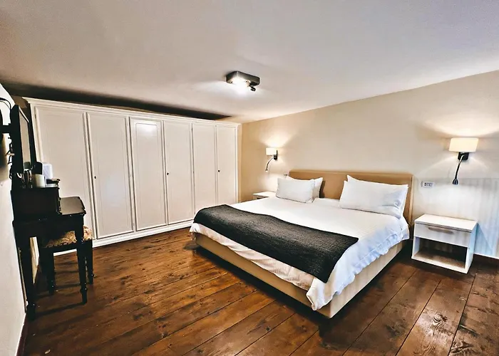 Daybreak Bed & Breakfast