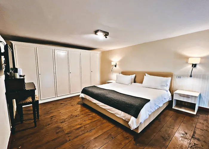 Daybreak Bed & Breakfast