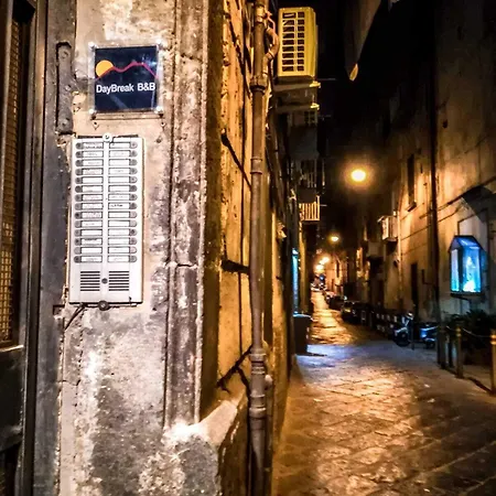 Daybreak Bed and breakfast 4*